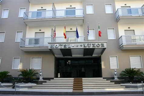 CAPRI SPA HOTEL (Casoria) .